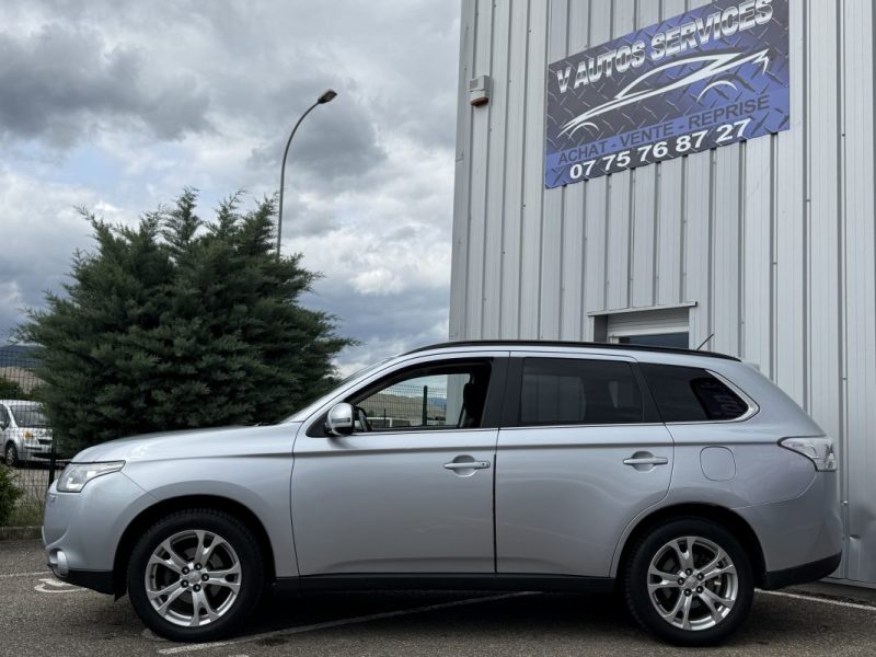 Mitsubishi Outlander III 2.2 DI-D 150 ClearTec Intense Navi 4WD 7 Places Garantie 6 Mois