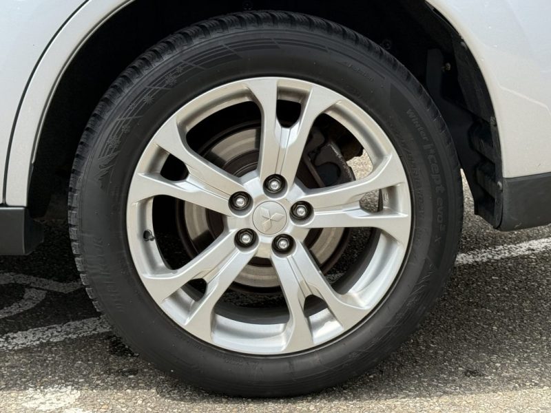 Mitsubishi Outlander III 2.2 DI-D 150 ClearTec Intense Navi 4WD 7 Places Garantie 6 Mois