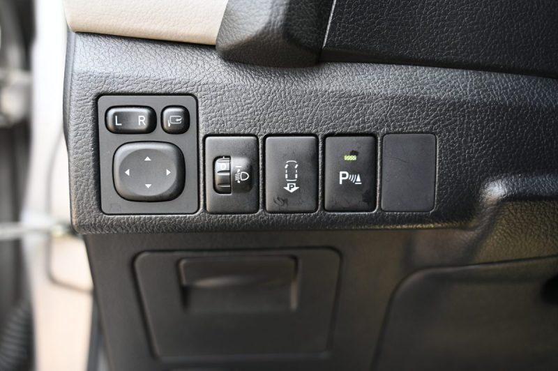 TOYOTA AURIS 1.8 HSD 136CH STYLE 05/2013