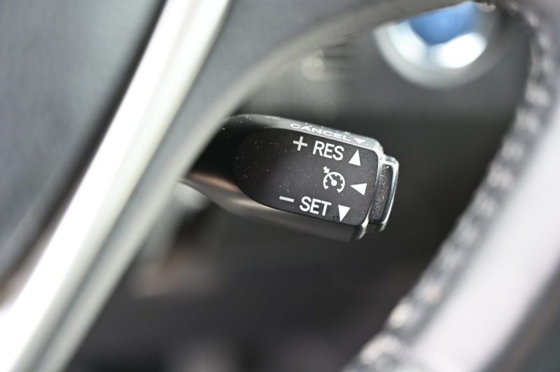 TOYOTA AURIS 1.8 HSD 136CH STYLE 05/2013