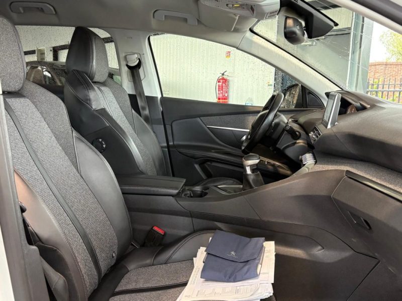 🚗 PEUGEOT 3008 II 1.5 BLUEHDI 130ch ⚙️ E6.C 📷 Caméra de recul 📱 CarPlay 🧭 GPS
