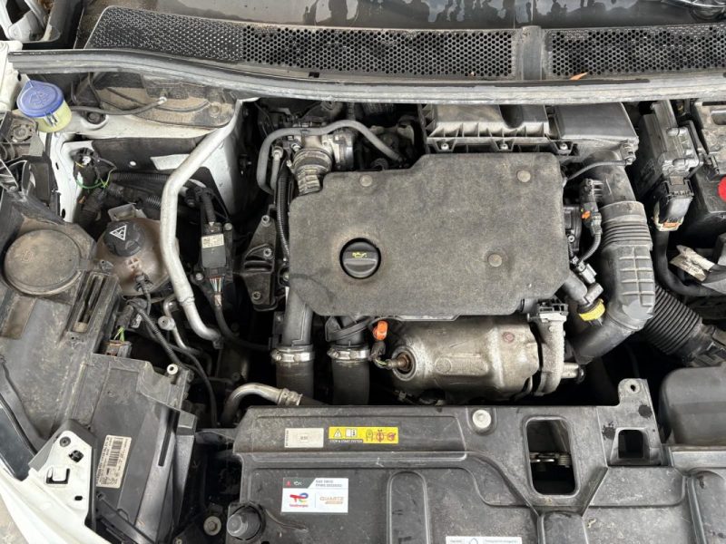 🚗 PEUGEOT 3008 II 1.5 BLUEHDI 130ch ⚙️ E6.C 📷 Caméra de recul 📱 CarPlay 🧭 GPS