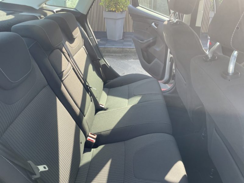FORD FOCUS 1000 SCTI 100 CV S&S   GARANTIE 3/12 MOIS 2012