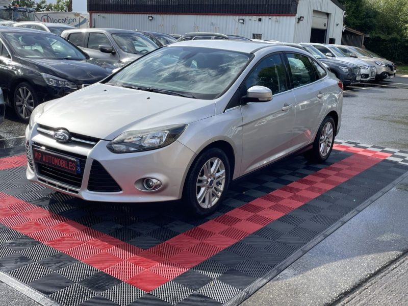 FORD FOCUS 1000 SCTI 100 CV S&S   GARANTIE 3/12 MOIS 2012