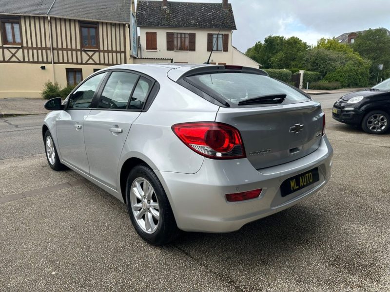Chevrolet Cruze 1.7 VCDi 130Ch LS+ S&S 