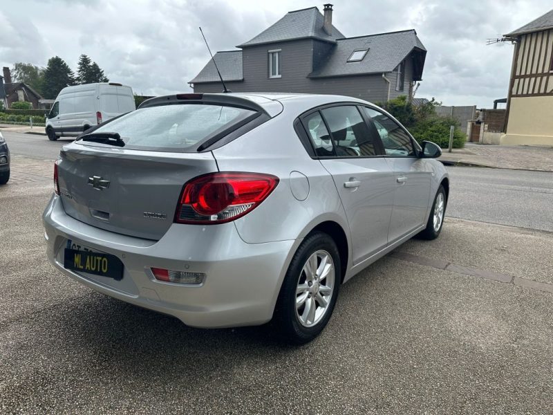 Chevrolet Cruze 1.7 VCDi 130Ch LS+ S&S 