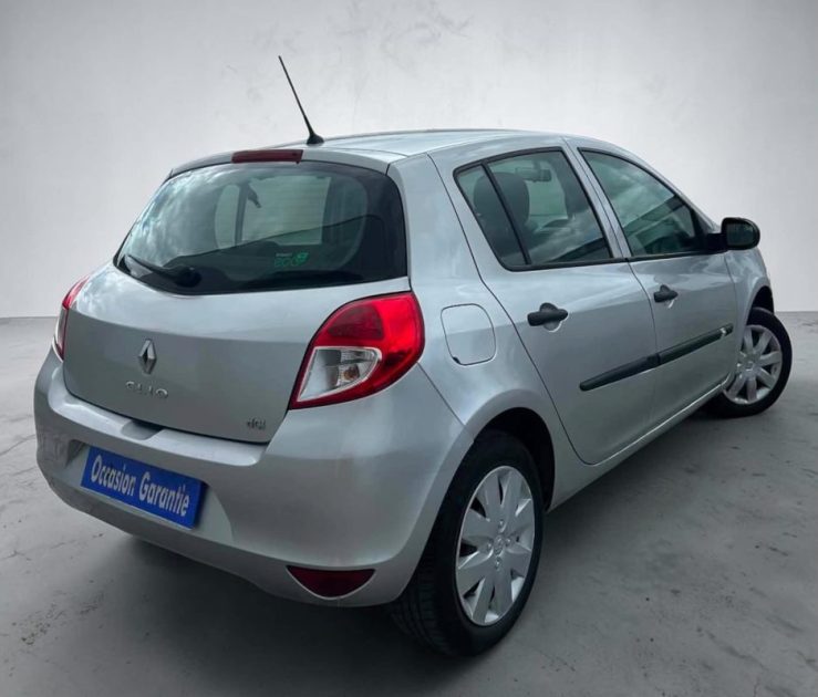 RENAULT CLIO  2011