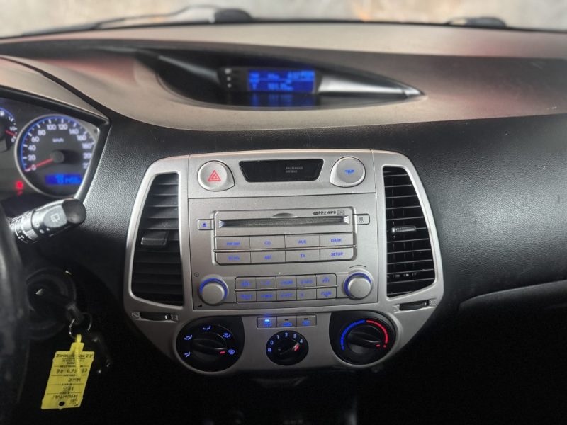 HYUNDAI I20 1.2 PACK EVIDENCE 2012