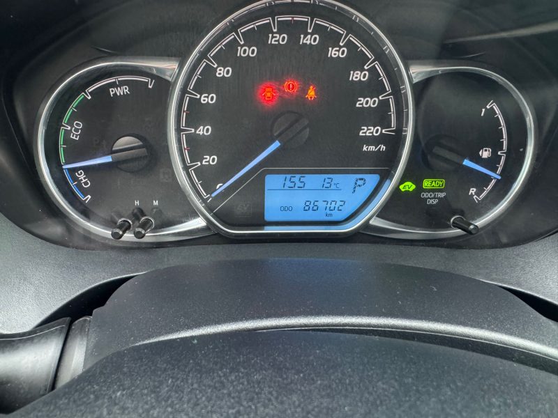 TOYOTA YARIS III YARIS 100H HYBRID FRANCE BUISNESS 2020