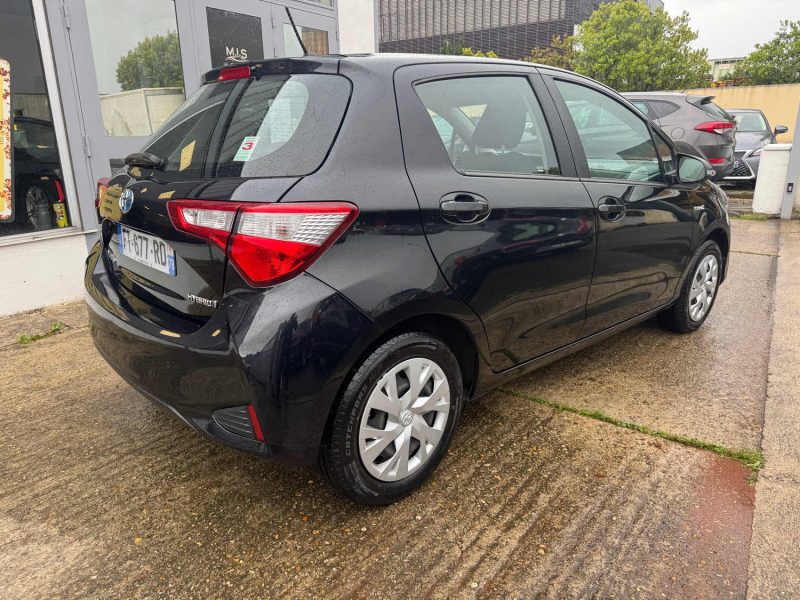 TOYOTA YARIS III YARIS 100H HYBRID FRANCE BUISNESS 2020
