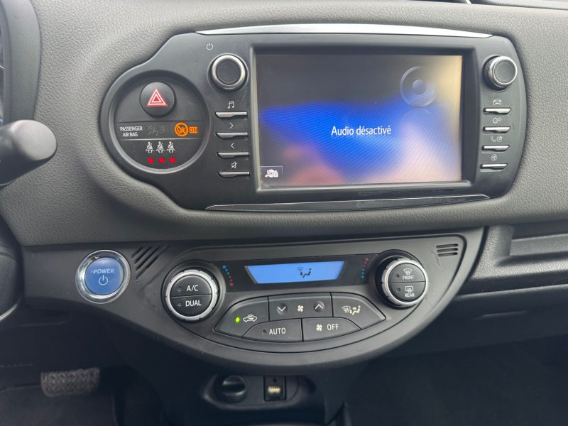 TOYOTA YARIS III YARIS 100H HYBRID FRANCE BUISNESS 2020