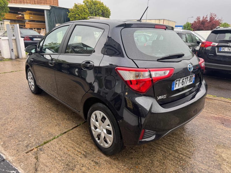 TOYOTA YARIS III YARIS 100H HYBRID FRANCE BUISNESS 2020