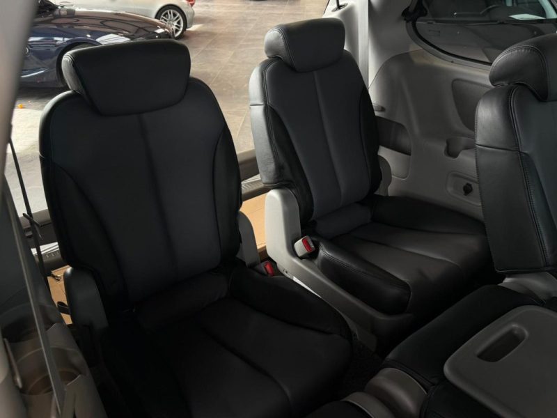 🚗 KIA CARNIVAL 2.9 CRDI ⚙️ 👨‍👩‍👧‍👦 7 Places ❄️ Climatisation 🪑 Cuir