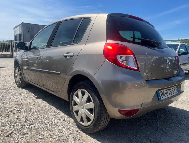 Renault Clio 3 1.5 Dci 75 Ch Garantie