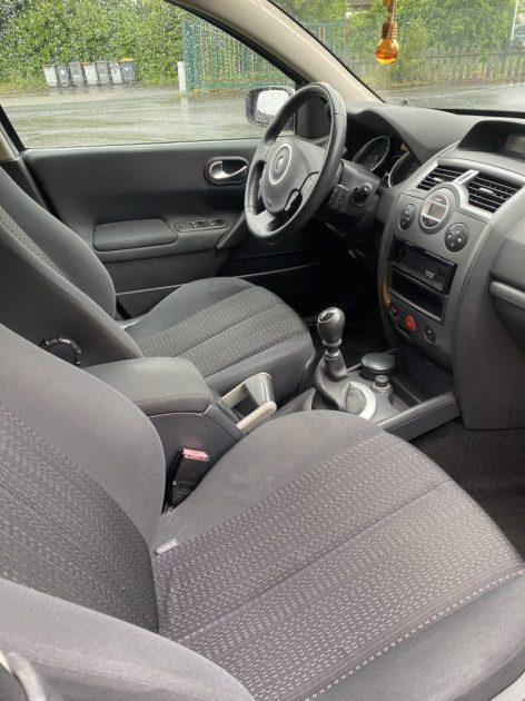 RENAULT MEGANE 2.0 TURBO LUXE PRIVILEGE 