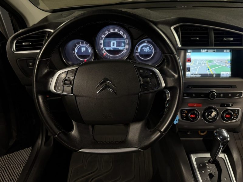 CITROEN C4 II PHASE 2 SHINE 1.2 130 Cv BOITE AUTO / APPLE CARPLAY ECRAN GPS ATTELAGE - GARANTIE 1 AN