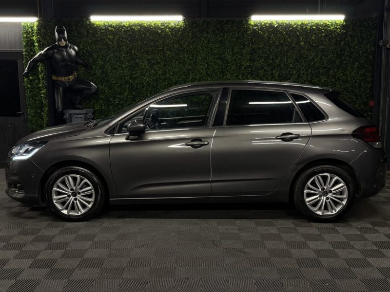 CITROEN C4 II PHASE 2 SHINE 1.2 130 Cv BOITE AUTO / APPLE CARPLAY ECRAN GPS ATTELAGE - GARANTIE 1 AN