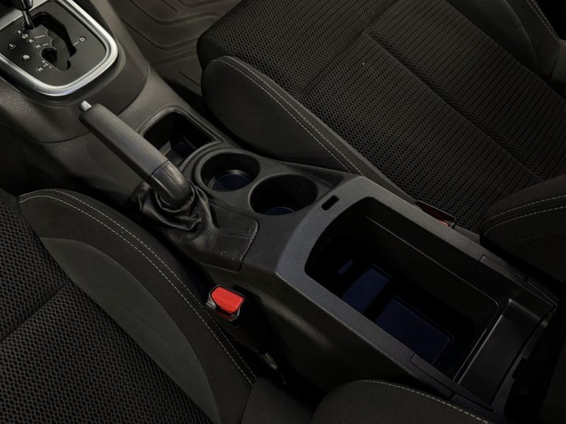 CITROEN C4 II PHASE 2 SHINE 1.2 130 Cv BOITE AUTO / APPLE CARPLAY ECRAN GPS ATTELAGE - GARANTIE 1 AN