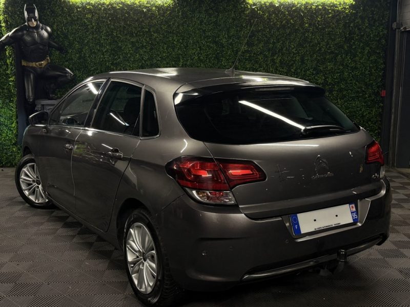 CITROEN C4 II PHASE 2 SHINE 1.2 130 Cv BOITE AUTO / APPLE CARPLAY ECRAN GPS ATTELAGE - GARANTIE 1 AN