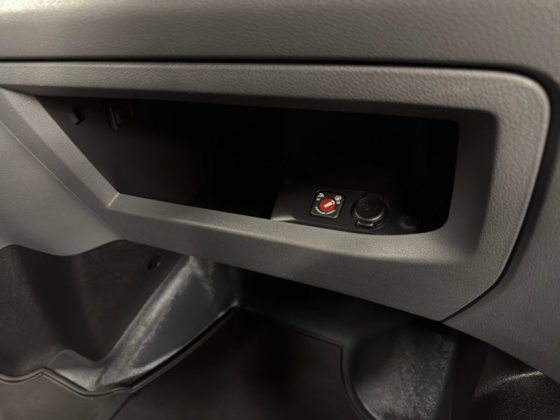 PEUGEOT EXPERT III 2.0 BLUEHDI 120 S&S L1H1 ASPHALT EAT8 ECRAN TACTILE / BOITE AUTO - Garantie 1 an
