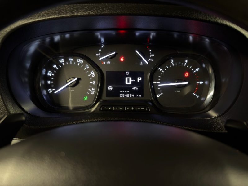 PEUGEOT EXPERT III 2.0 BLUEHDI 120 S&S L1H1 ASPHALT EAT8 ECRAN TACTILE / BOITE AUTO - Garantie 1 an