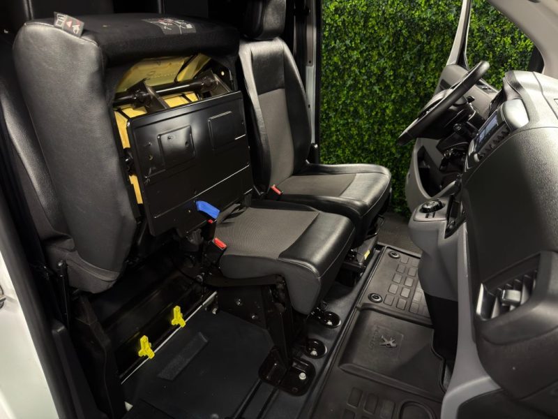 PEUGEOT EXPERT III 2.0 BLUEHDI 120 S&S L1H1 ASPHALT EAT8 ECRAN TACTILE / BOITE AUTO - Garantie 1 an