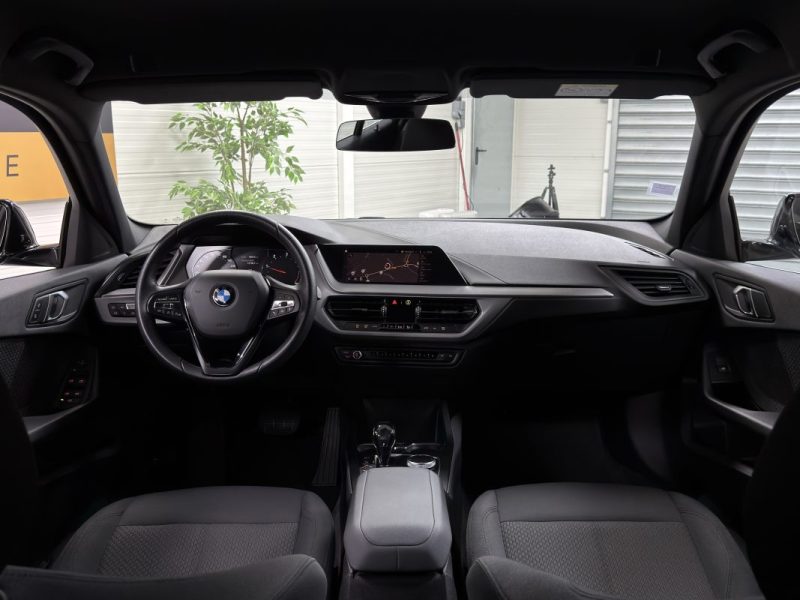 BMW Série 1 116dA 116 - Business Design DKG7