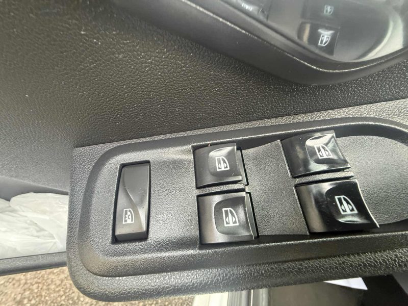 DACIA DUSTER PRESTIGE PHASE 2 1.2I - 16V TURBO TCE 125CV 4X2 2015