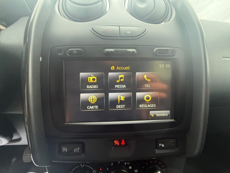 DACIA DUSTER PRESTIGE PHASE 2 1.2I - 16V TURBO TCE 125CV 4X2 2015