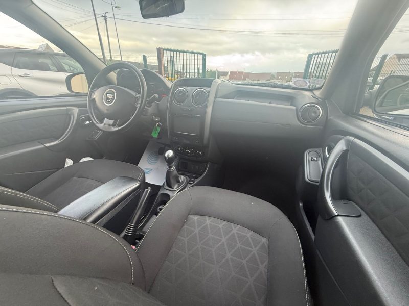 DACIA DUSTER PRESTIGE PHASE 2 1.2I - 16V TURBO TCE 125CV 4X2 2015