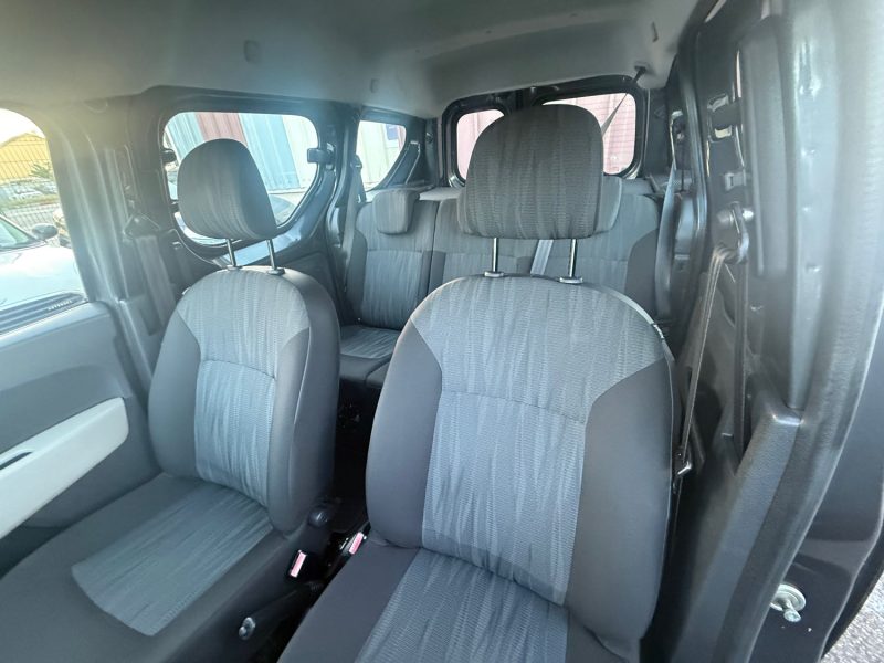 DACIA DOKKER LAUREATE COMBI 1.2I - 16V TURBO TCE 115CV 2013