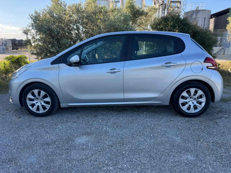 PEUGEOT 208 I 1.2 VTI 70 Cv LIKE