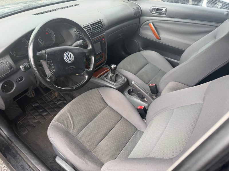 VOLKSWAGEN PASSAT CONFORT 1.9 TDI 130CH GARANTIE