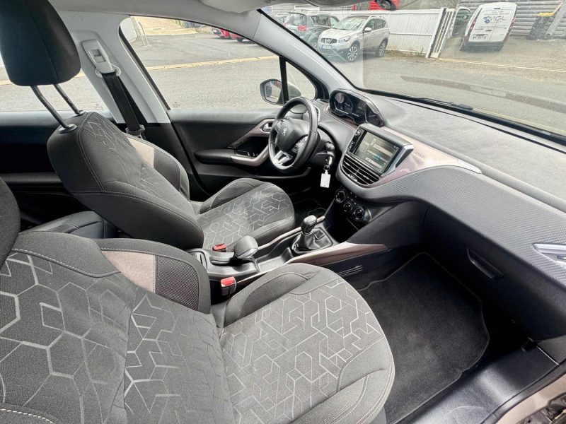 PEUGEOT 2008 1.2 VTI ACTIVE 2013