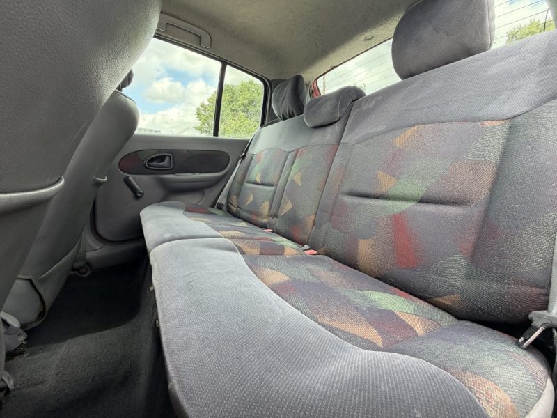 RENAULT CLIO AUTHENTIQUE 2000