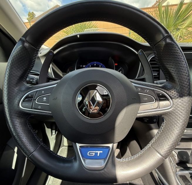 RENAULT MEGANE GT EDC 1.6 205ch SIÈGES CHAUFFANT / TOIT OUVRANT / PACK BOSE