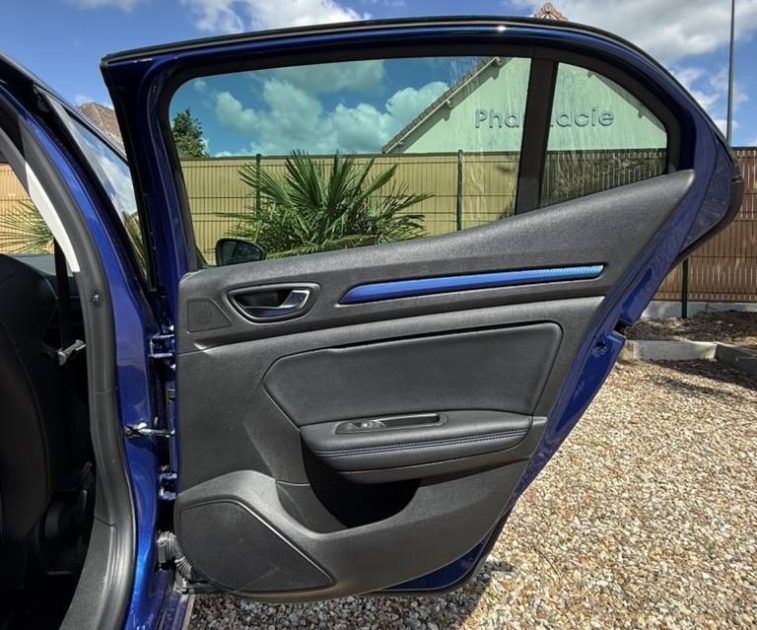 RENAULT MEGANE GT EDC 1.6 205ch SIÈGES CHAUFFANT / TOIT OUVRANT / PACK BOSE