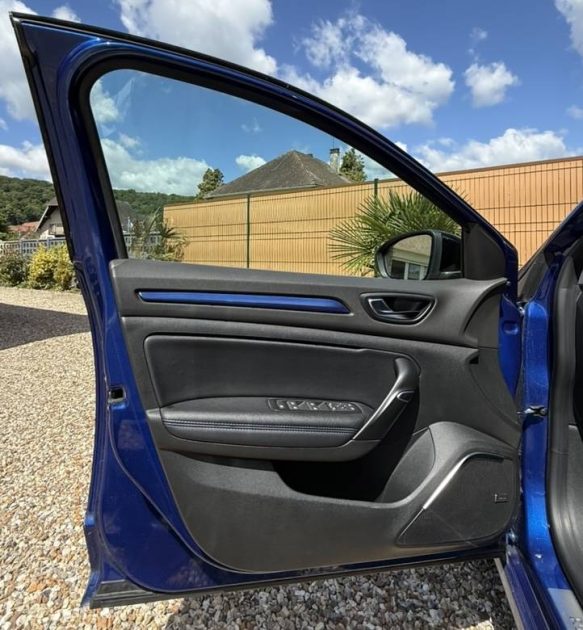 RENAULT MEGANE GT EDC 1.6 205ch SIÈGES CHAUFFANT / TOIT OUVRANT / PACK BOSE