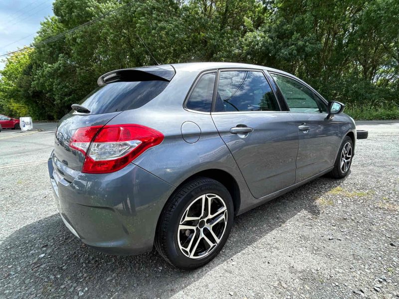 CITROEN C4 1.6 HDI 110 CONFORT  2012