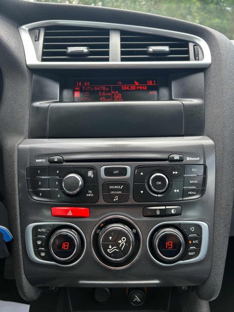 CITROEN C4 1.6 HDI 110 CONFORT  2012
