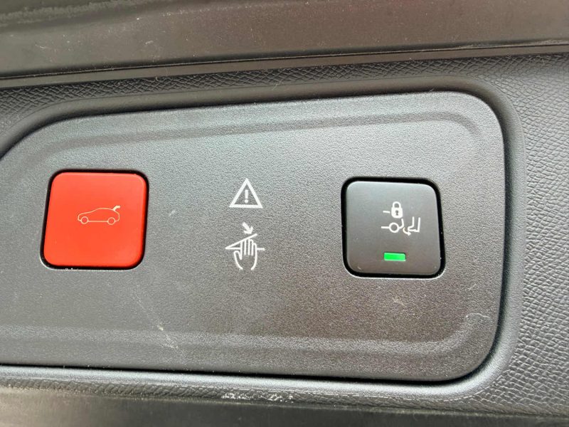 PEUGEOT 3008 II BUSINESS 1.2 TURBO 130CH S&S EAT8 94MKM