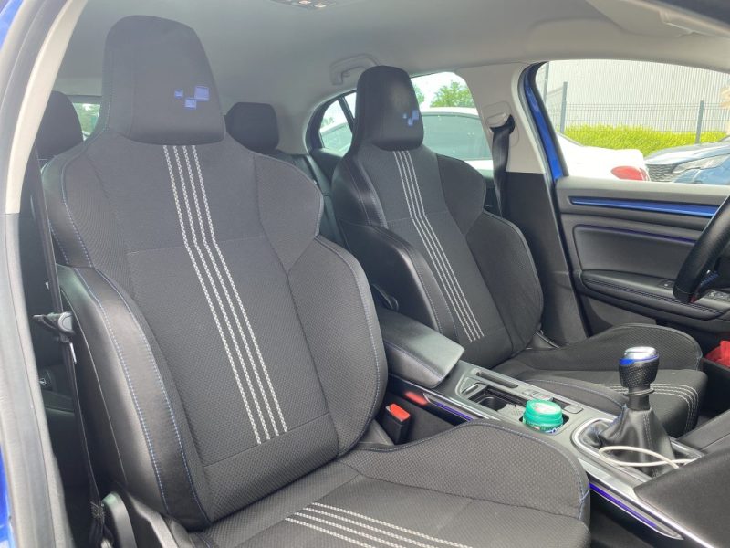RENAULT MEGANE IV 1.2 TCE 130CH GT LINE BVM6 / Led D'Ambiance - Caméra De Recul