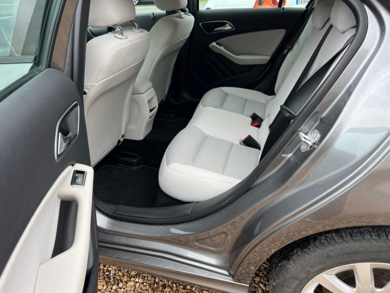 MERCEDES CLASSE A180 i 122 ch Intuition