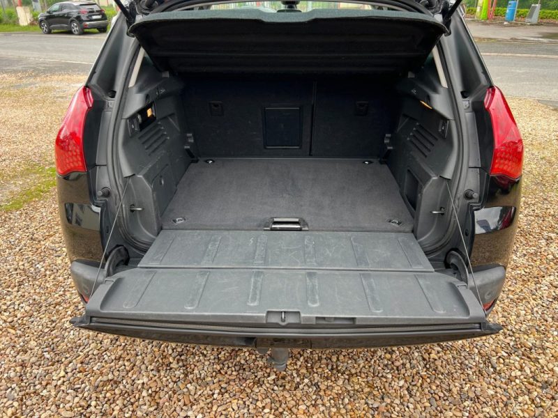 PEUGEOT 3008 1.6 E-HDi 16v 112 ch FELINE BMP6