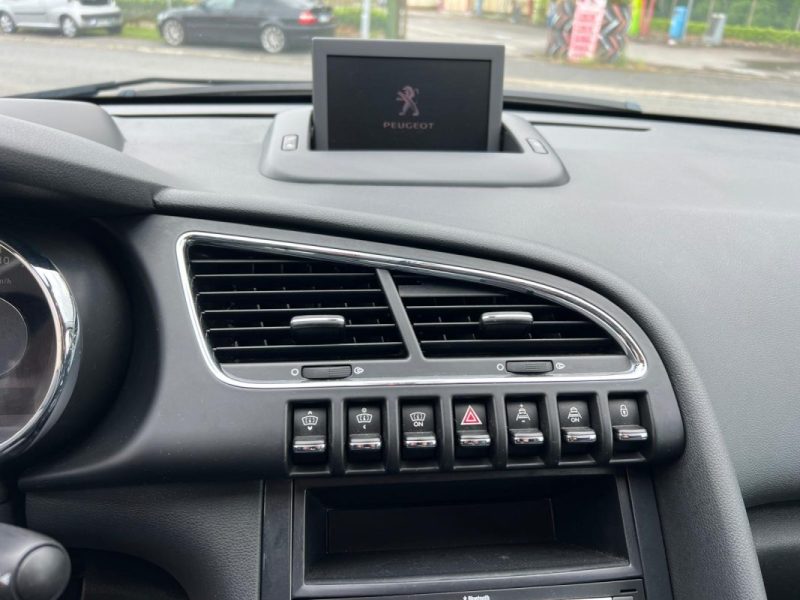 PEUGEOT 3008 1.6 E-HDi 16v 112 ch FELINE BMP6