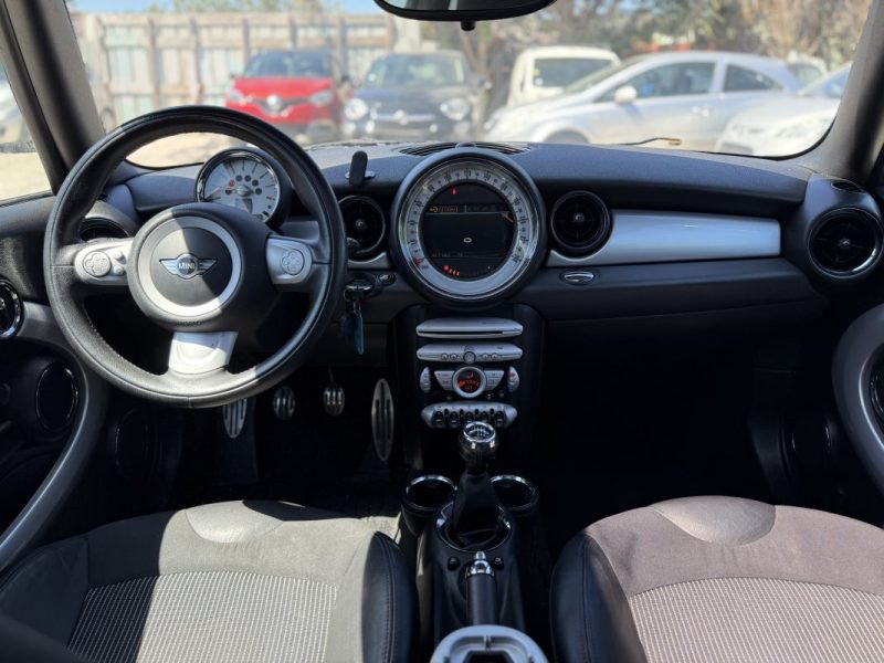 MINI COOPER RED HOT CHILI 1.6 120CH