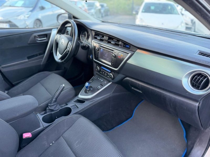TOYOTA AURIS TOURING SPORTS 1.8 HYBRID 136h SKYVIEW / TOIT PANO
