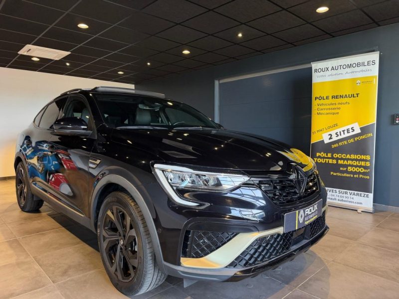 RENAULT ARKANA 145 E-TECH ENGINEERED / TOIT OUVRANT / BOSE / ATTELAGE  2023