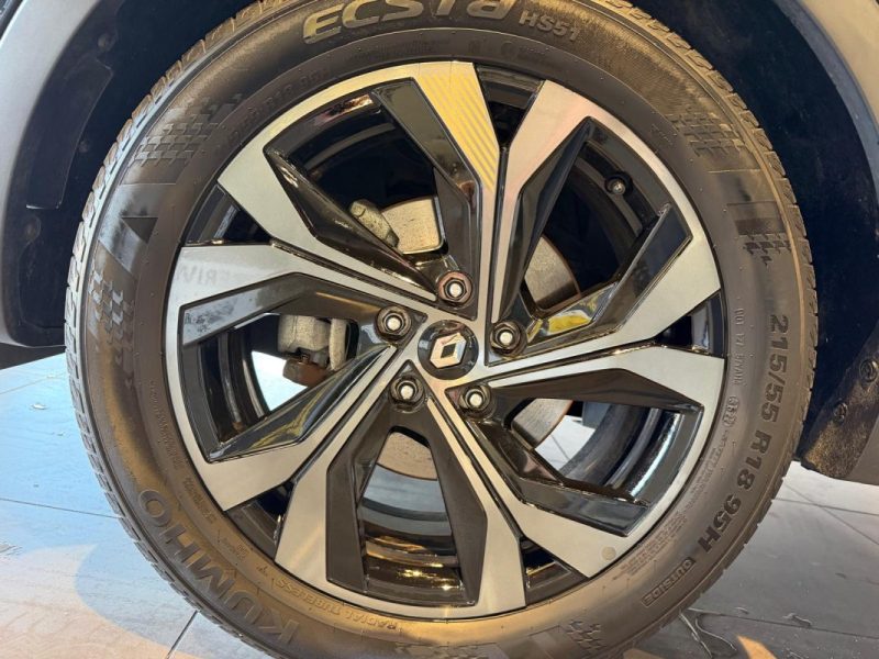 RENAULT ARKANA 145 E-TECH ENGINEERED / TOIT OUVRANT / BOSE / ATTELAGE  2023