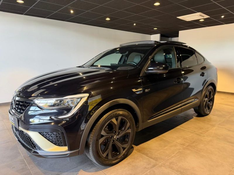 RENAULT ARKANA 145 E-TECH ENGINEERED / TOIT OUVRANT / BOSE / ATTELAGE  2023